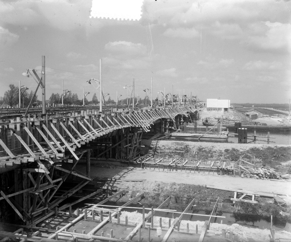 Snelweg Amsterdam-Utrecht nieuwe viaduct Vinkeveen, Bestanddeelnr 905-7150