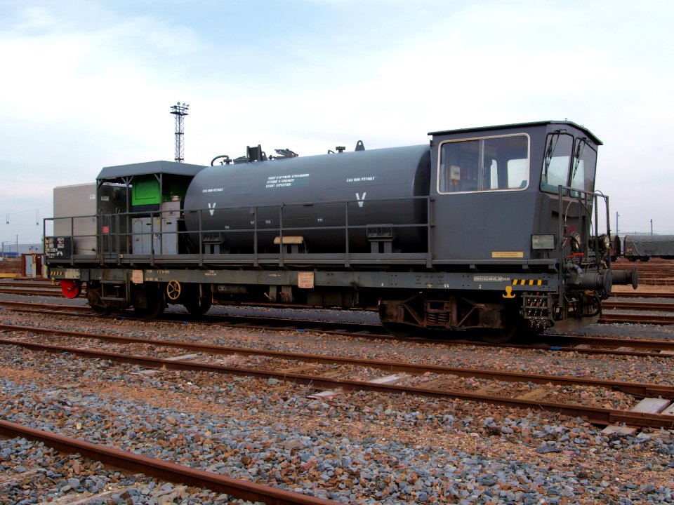 SNCF 80 87 979 8 812-4 p1 14March2009