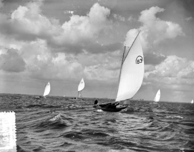 Sneek Nederlandse kampioenschappen Zeilen. Regenboogklass, Bestanddeelnr 907-9620