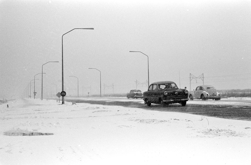 Sneeuw, Bestanddeelnr 914-6606