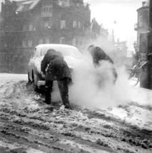 Sneeuw in Leidsestraat, Bestanddeelnr 909-3641 photo