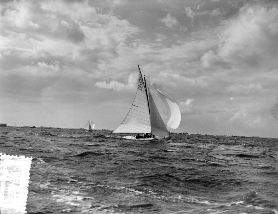 Sneek Nederlandse kampioenschappen Zeilen. Regenboogklass, Bestanddeelnr 907-9619