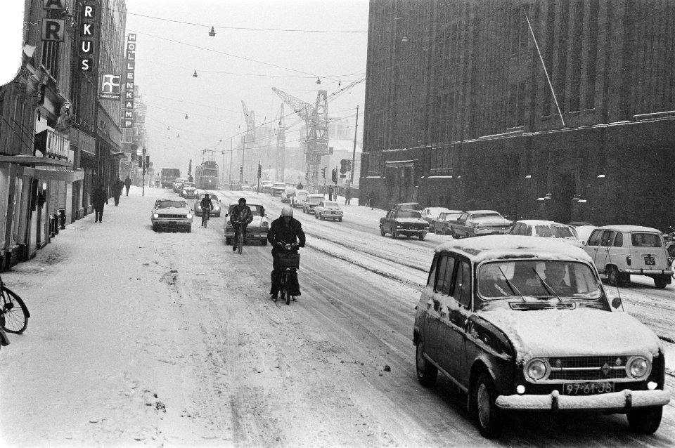 Sneeuw op Rokin, Amsterdam, Bestanddeelnr 923-2639