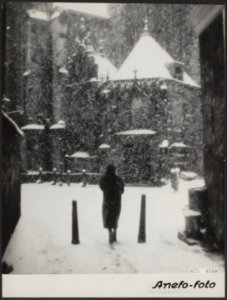 Sneeuw, winters, kerken, Oude Zijds Voorburgwal, Bestanddeelnr 073-0389
