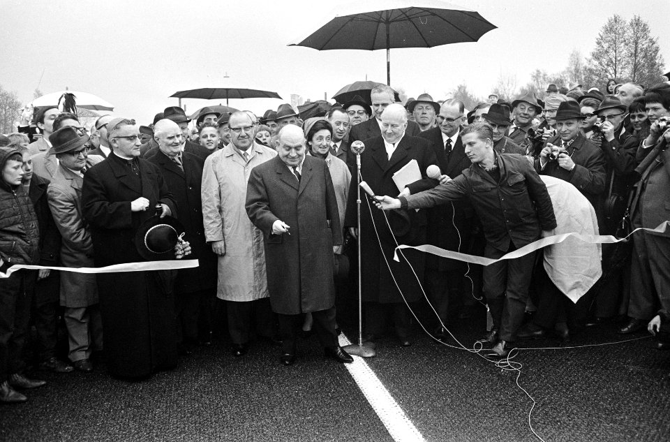 Snelweg in Duitsland geopend, overzichten, Bestanddeelnr 917-6990