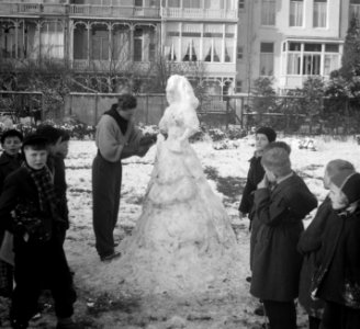 Sneeuwplaatjes in Amsterdam, Bestanddeelnr 905-4372