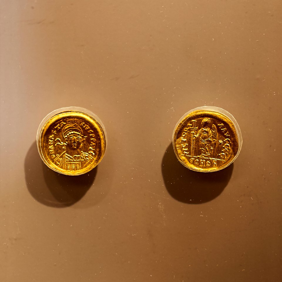 Solidi of Anastasius I on February 8, 2020 (BXM 594, 597)