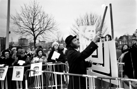 Solidariteitscomite voor Joden in Sovjet Unie demonstre bij Russische ambassade , Bestanddeelnr 927-6338