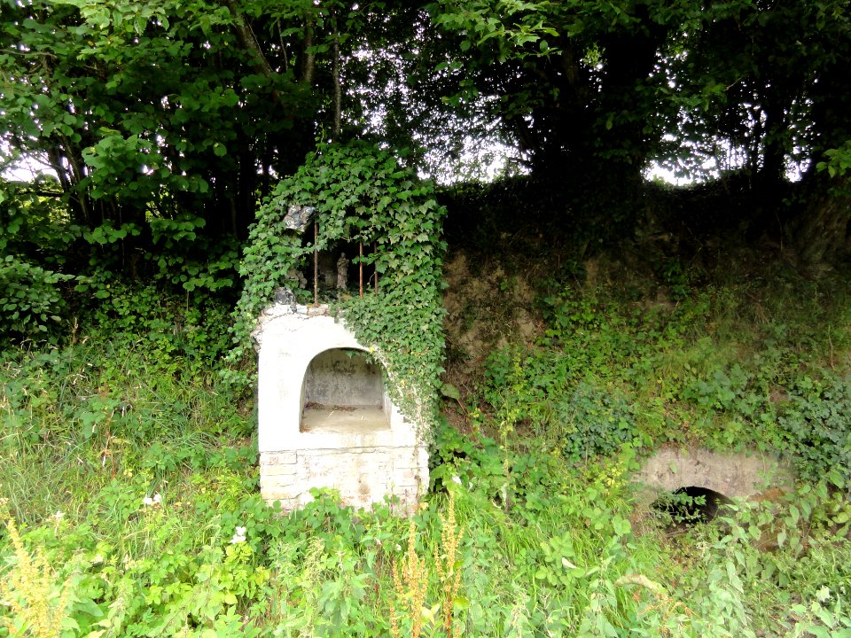 Solre-le-Château (Nord, Fr) chapelle, chemin de Groez
