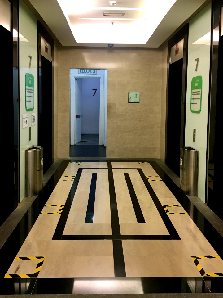 Social distancing Office Building 1