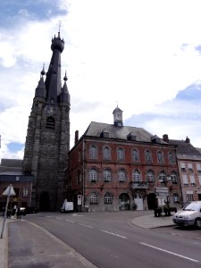 Solre-le-Château (Nord, Fr) église et mairie