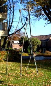 Soest kunstwerk verdwaalde dennennaalden