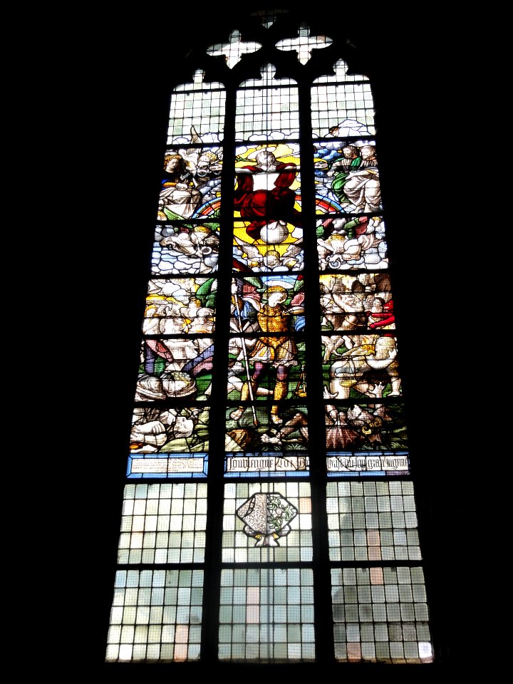 Solre-le-Château (Nord, Fr) église, vitrail St.Michael and the dragon