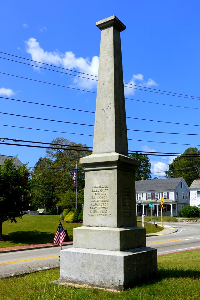 Soldier's Monument, erected 1871 - Sturbridge, Massachusetts - DSC05946