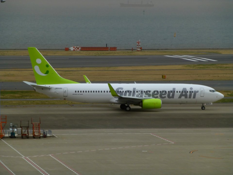 Solaseed Air Boeing737-86N JA806X