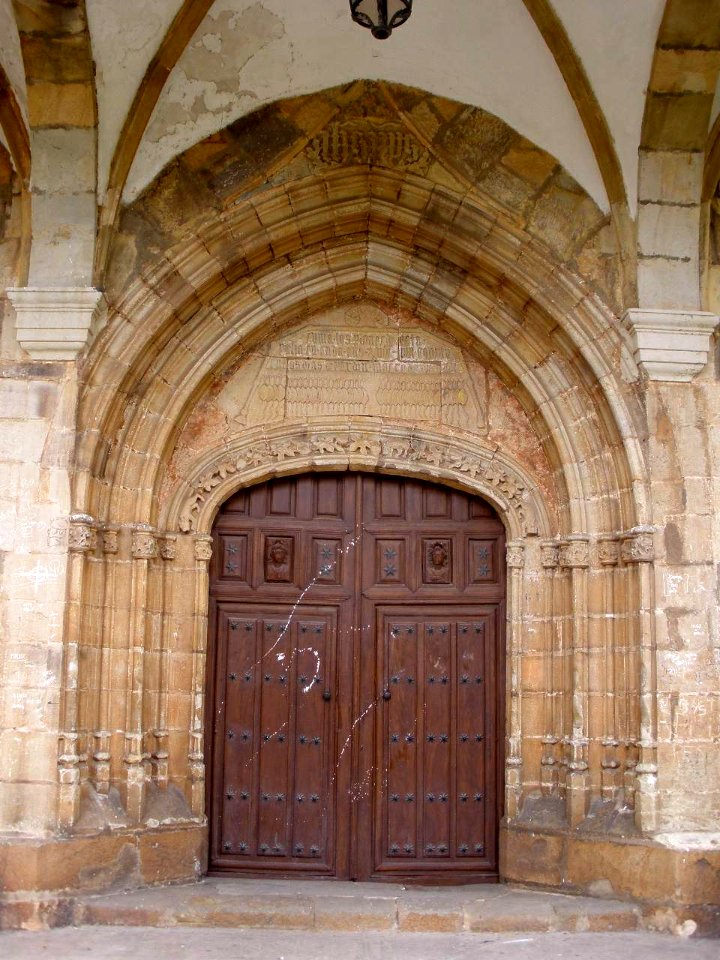 Solares-Valdecilla (Medio Cudeyo) - Iglesia de Santa Maria de Cudeyo 06