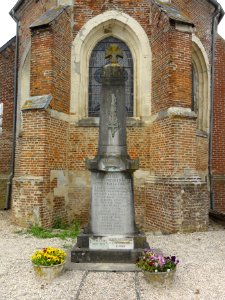 Soize (Aisne) monument aux morts
