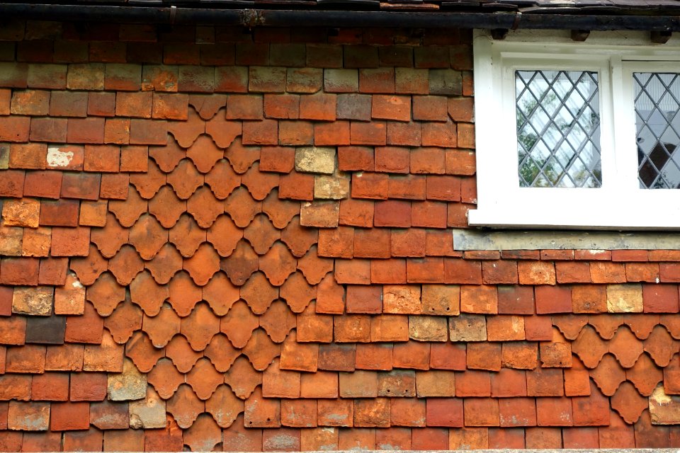 Shingle work - Alfriston, East Sussex, England - DSC05180