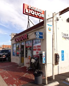 Solaris Liquor pay phones Ventura 2014-03-28