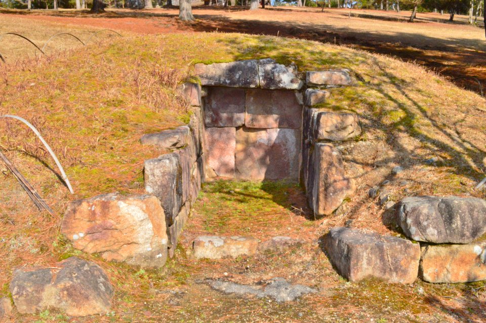 Shinotsuhara Kofun Group-3, sekishitsu