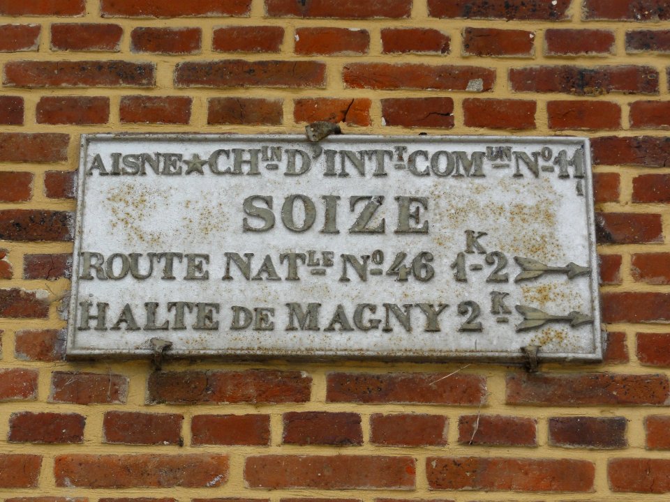 Soize (Aisne) ancienne plaque routière