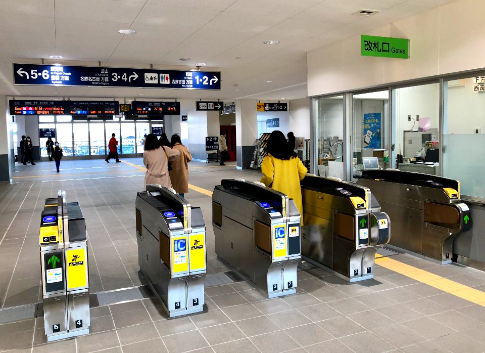Shin-Anjo-Station-6