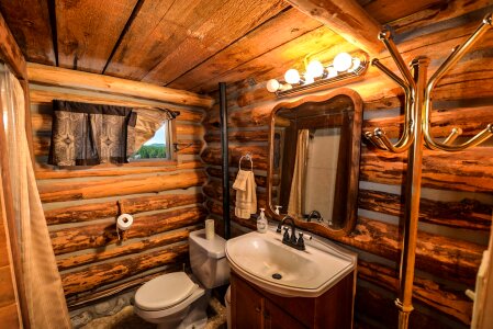 Bathroom rustic country
