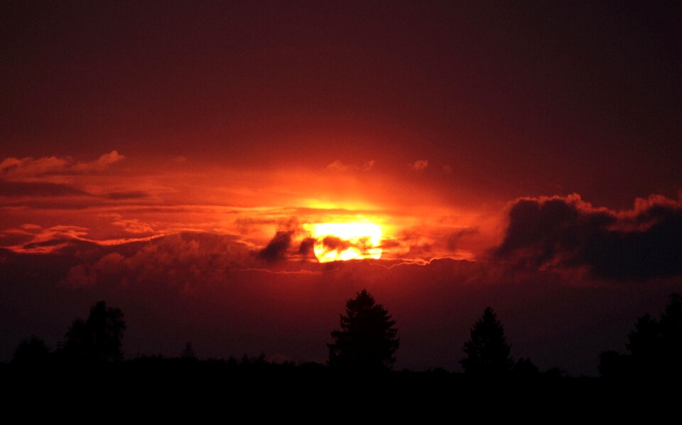 Setting sun afterglow clouds