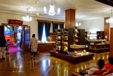 Shop - Fujiya Hotel - Hakone, Japan - DSC06106