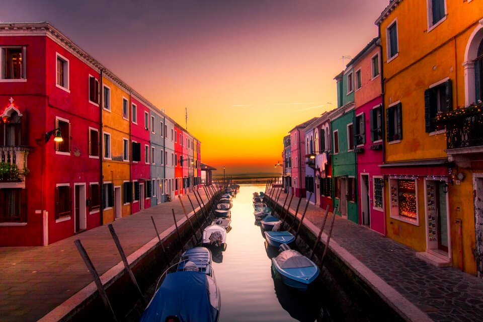 Buildings colors boats