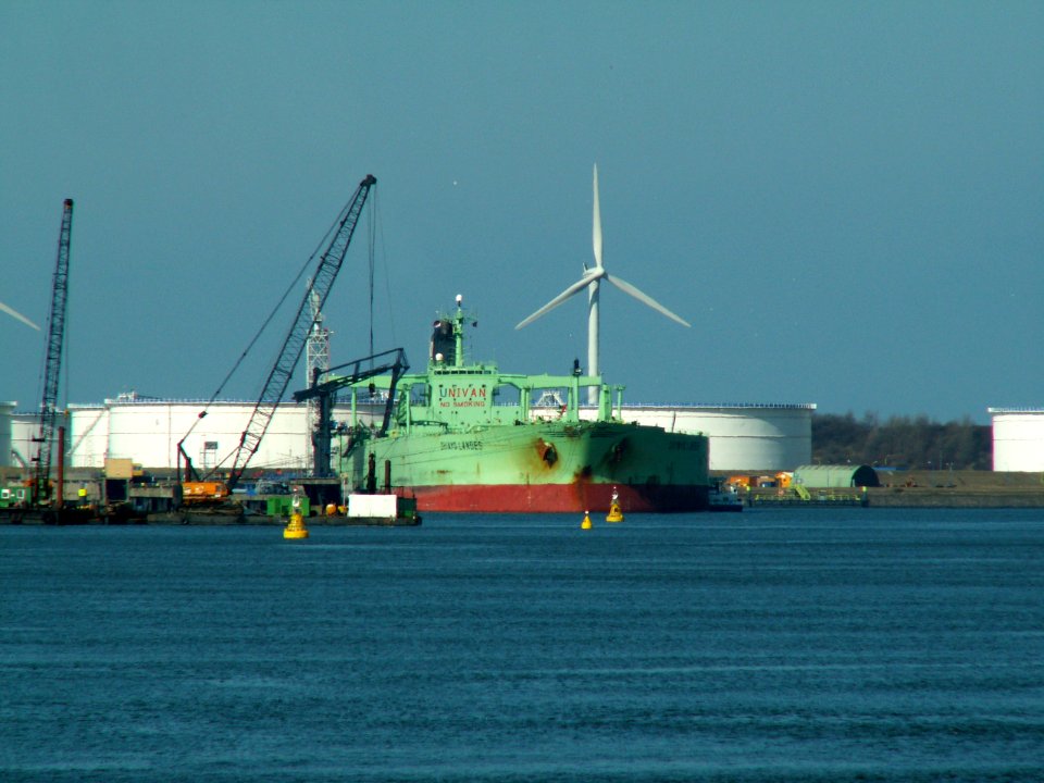 Shinyo Landes p2 at the '8e Petroleumhaven', Port of Rotterdam, Holla 12-Mar-2006