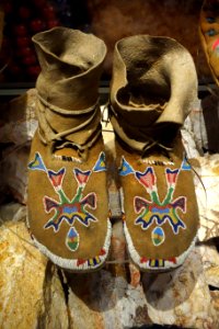 Shoshone moccasins, c. 1895 - Bata Shoe Museum - DSC00551