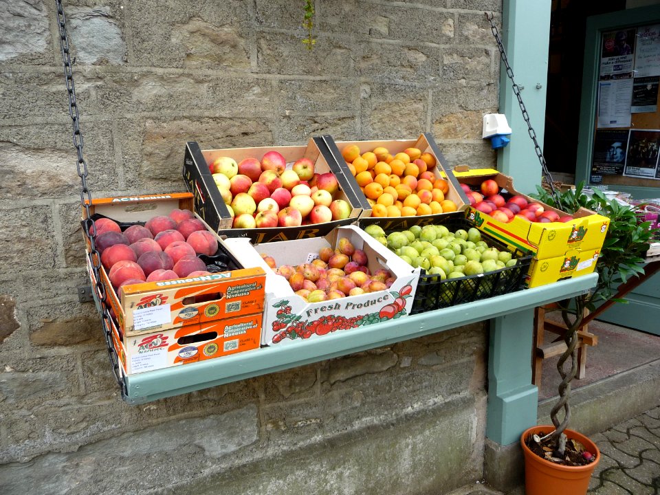Shop in Hay-on-Wye 01