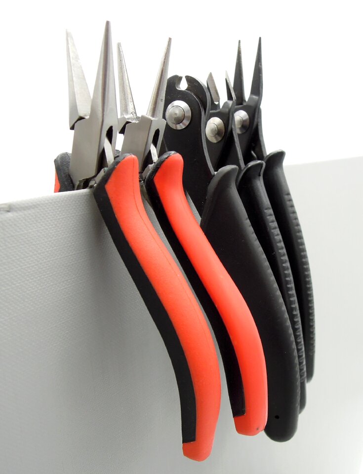 Tool pliers wire cutters