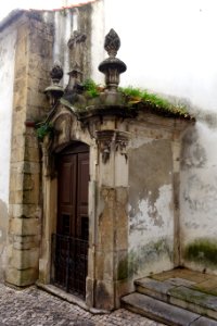 Side door - Igreja de São Bartolomeu - Coimbra, Portugal - DSC09636