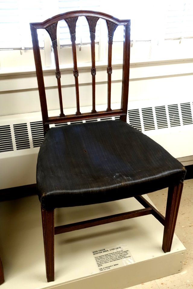 Side chair owned by Thomas Hutchinson, Governor of the Massachusetts Bay Colony, Federal style, Boston area, 1790-1810 - Dedham Historical Society - Dedham Massachusetts - DSC04196