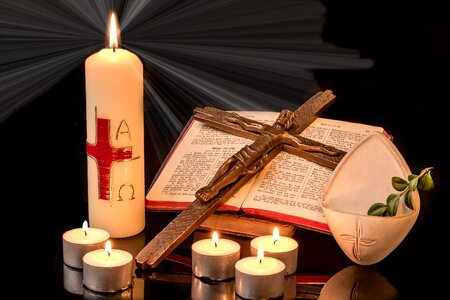 Jesus on the cross font alpha font omega