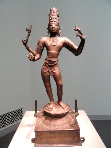 Shiva Vinadhara (Holder of the Vina), Chola dynasty, c. 950 AD, Tamil Nadu, India, bronze - Freer Gallery of Art - DSC05160