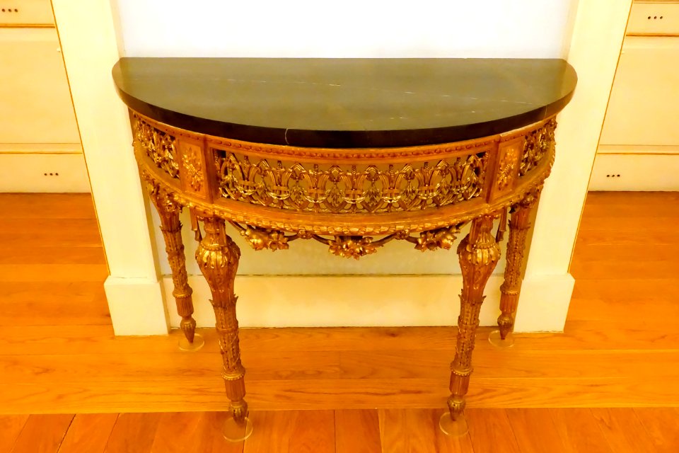 Side table, attributed to Luis Chiari, 1 of 2, Portugal, late 1700s, mahogany, gilt chestnut, black marble - Museu Nacional de Soares dos Reis - Porto, Portugal - DSC00578
