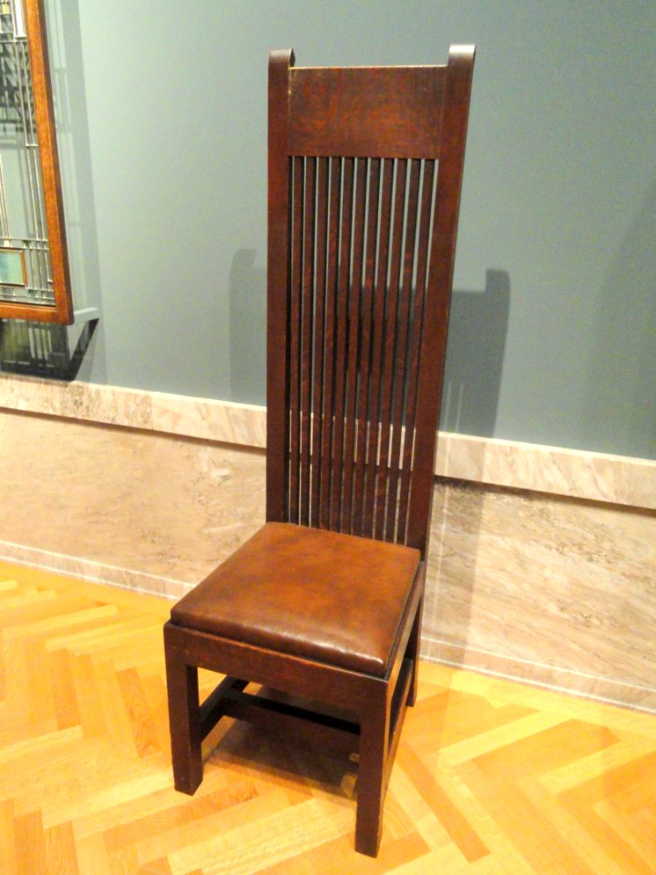 Side Chair, about 1902, Frank Lloyd Wright, American, oak with leather - Cleveland Museum of Art - DSC08954