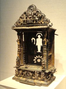 Siddhapratima Yantra (Shrine of a Perfected Being), 1333 AD, western India, bronze with traces of gilding and silver inlay - Freer Gallery of Art - DSC05195