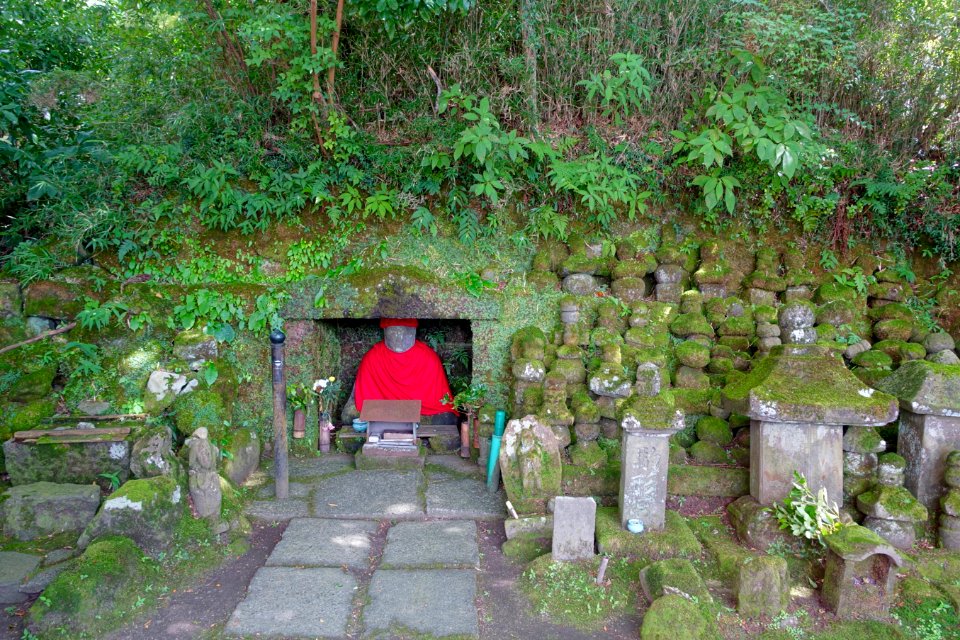 Shrine in Motohakone - Hakone, Japan - DSC05485