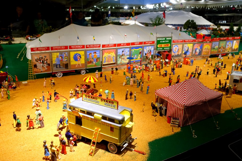 Side Shows - Howard Bros. Circus - Circus Museum - John and Mable Ringling Museum of Art - Sarasota, FL - DSC00155