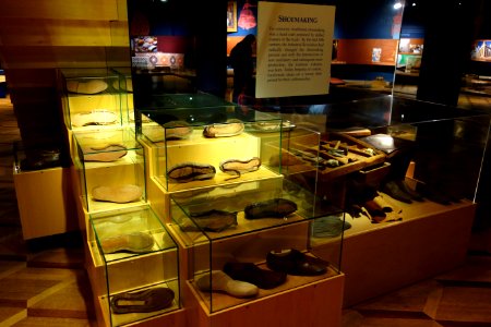 Shoemaking exhibit - Bata Shoe Museum - DSC00186
