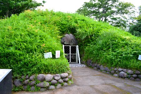 Shizuhatayama-kofun zenkei