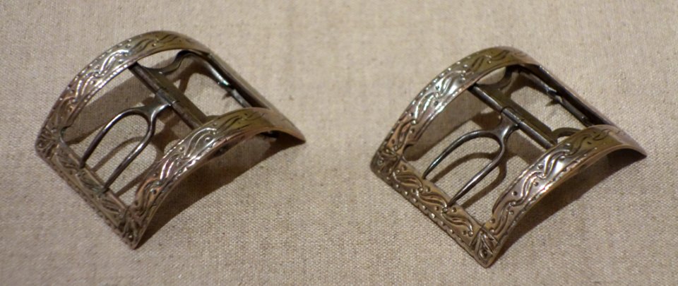 Shoe buckles, unidentified maker, Albany, late 1700s, silver and steel - Albany Institute of History and Art - DSC07988