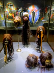 Shrunken heads, Jivaro culture, Equador or Peru - Cinquantenaire Museum - Brussels, Belgium - DSC08984