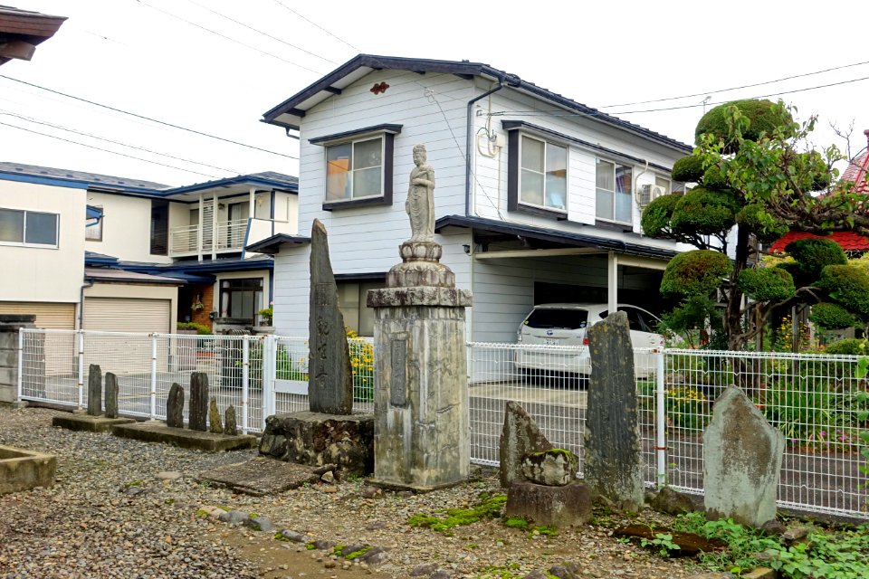Shrine monuments - Kitakami, Iwate - DSC05104