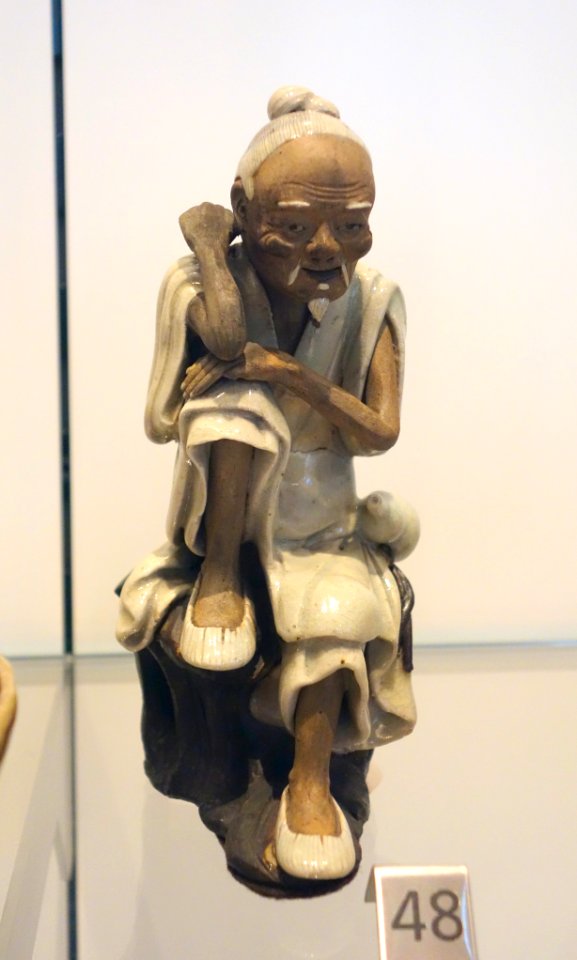 Shiwan figure, China, Qing dynasty, c. 1800-1900, stoneware with glazed detailing - Royal Ontario Museum - DSC03845