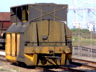 Shunter at EMO terminal, Rotterdam, pic1